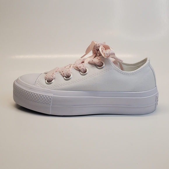 Converse Shoes - New Converse Chuck Taylor All Star Lift Platform Crochet Laces White/Blush